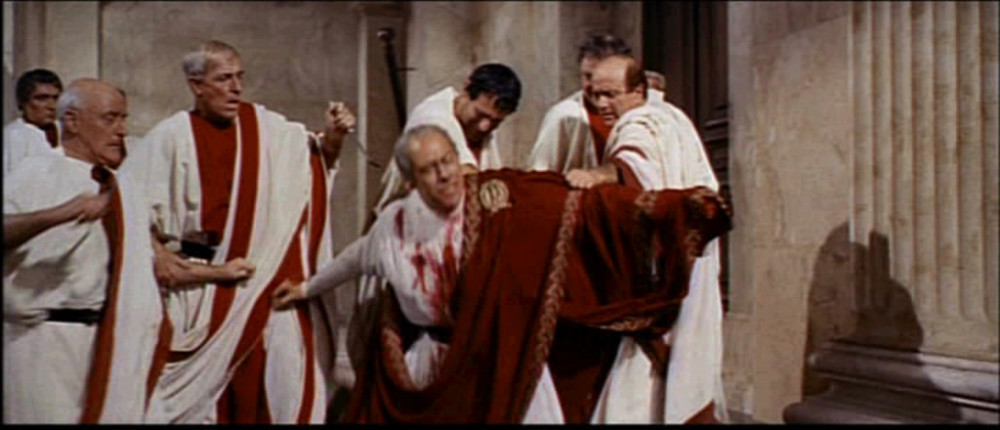 1963_Cleopatra_trailer_screenshot_(47)